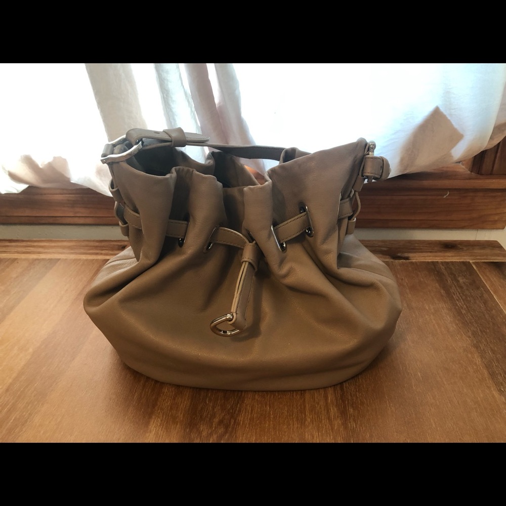 Purse - Picture 2 of 5